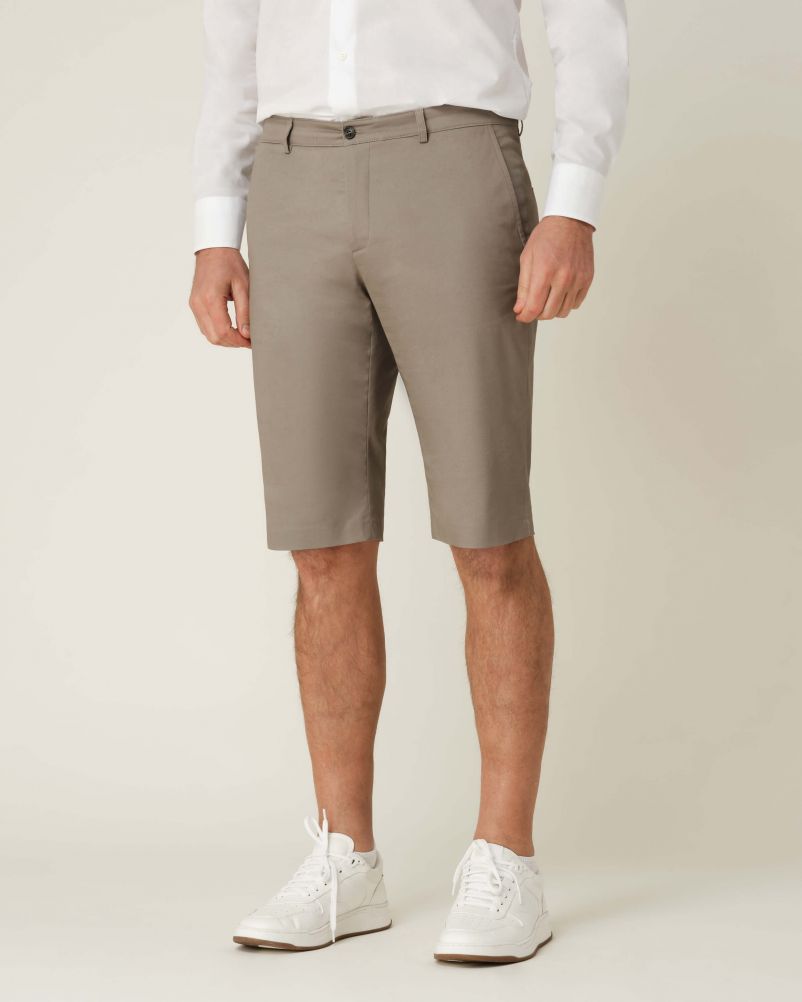 Bermuda in gabardina di Cotone