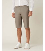 Bermuda in gabardina di Cotone