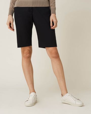 Bermuda in gabardina di Cotone